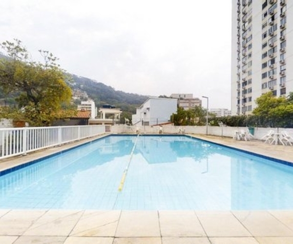 Apartamento à venda em Laranjeiras com 80 m²,  3 quartos 