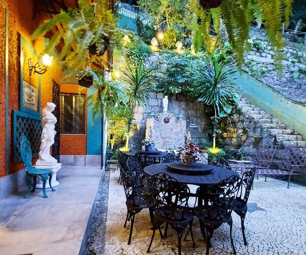 Casa à venda com 1040 m² - 7 quartos