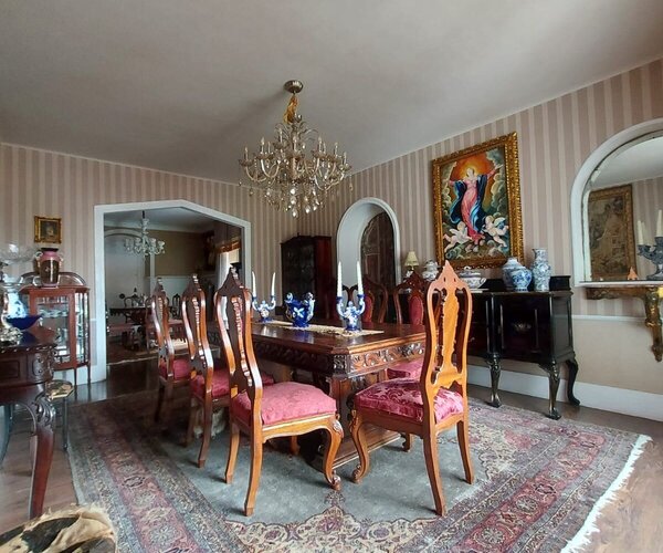 Casa à venda com 1040 m² - 7 quartos