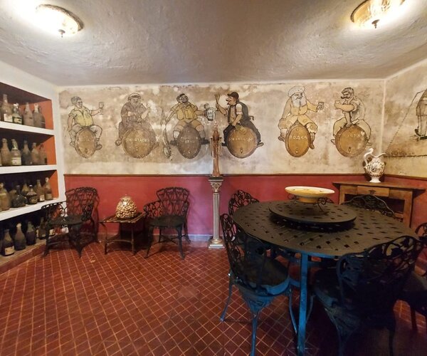 Casa à venda com 1040 m² - 7 quartos