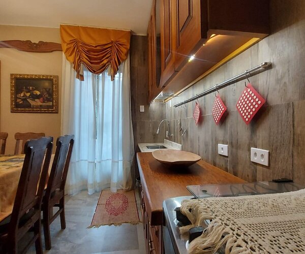 Casa à venda com 1040 m² - 7 quartos