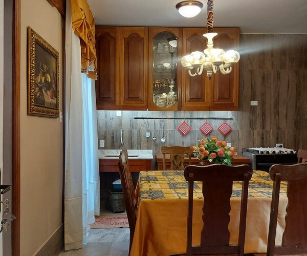 Casa à venda com 1040 m² - 7 quartos