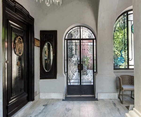 Casa à venda com 1040 m² - 7 quartos