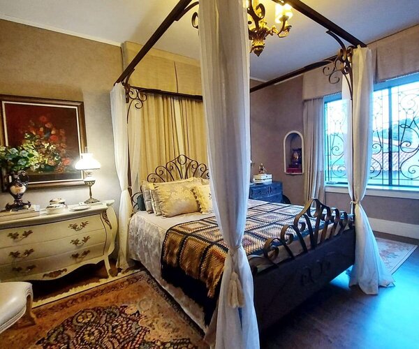 Casa à venda com 1040 m² - 7 quartos