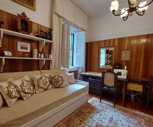 Casa à venda com 1040 m² - 7 quartos