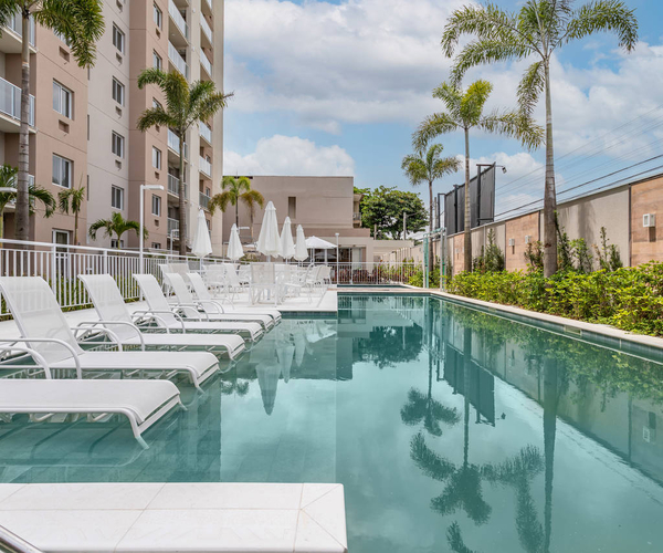 Apartamento à venda em Campo Dos Afonsos com 56,57 m² - 2 quartos